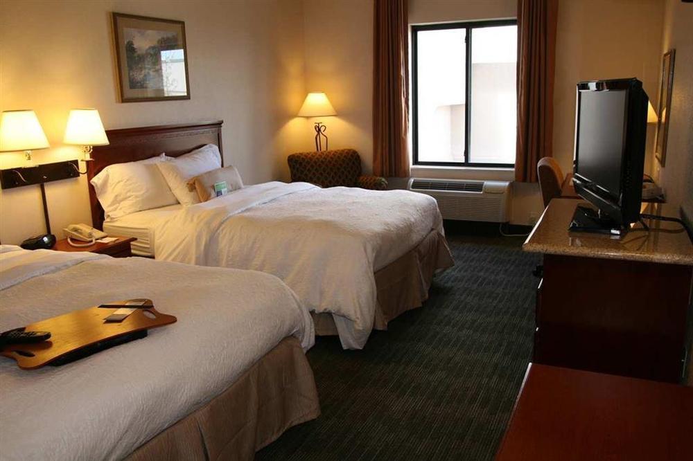 Hampton Inn & Suites Nampa At The Idaho Center Room photo