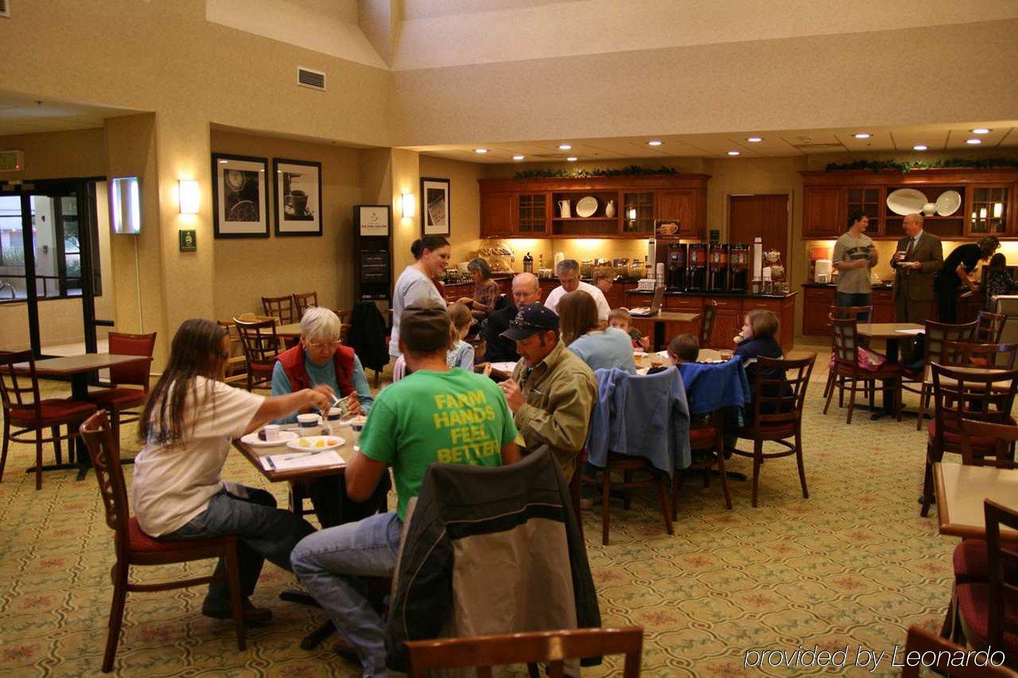 Hampton Inn & Suites Nampa At The Idaho Center Restaurant photo